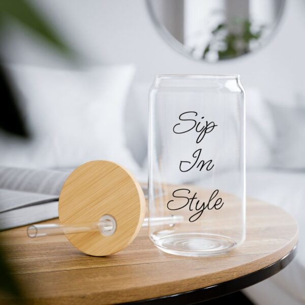 Sip in Style Sipper Glass – Chic & Trendy Drinkware - Image 4